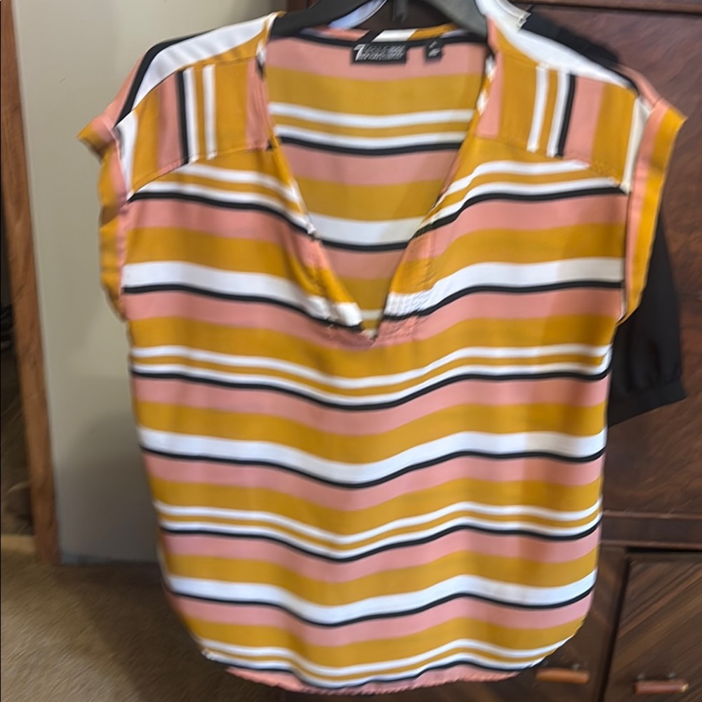 7th avenue New York studio Striped Multicolor Women's Top